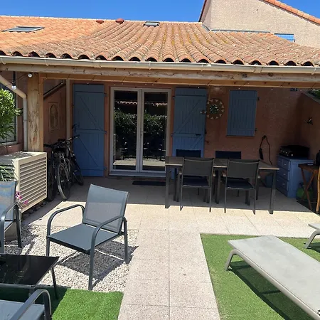 Ferienhaus T2 A 100m De La Plage, Piscine, Tennis